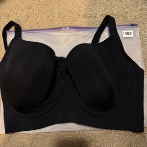 Elegant Black Full-Coverage Bra